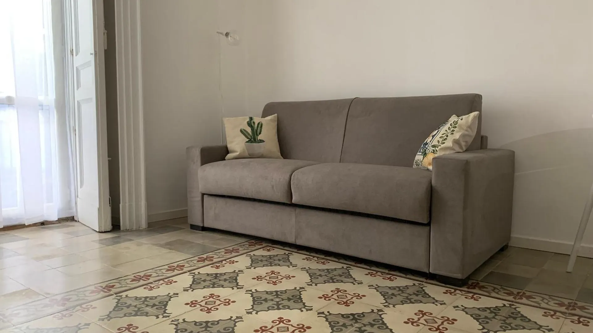 The Cement Tiles Lejlighed Catania 0*,